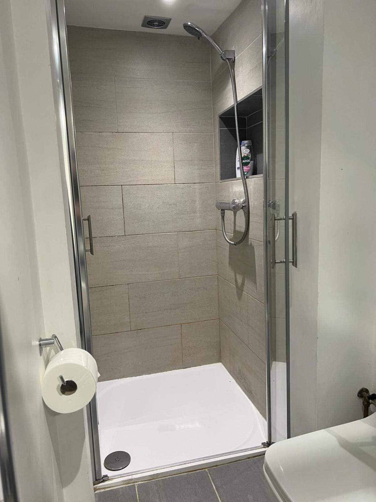 Comfy Private Bedrooms Near Euston, Homestay London