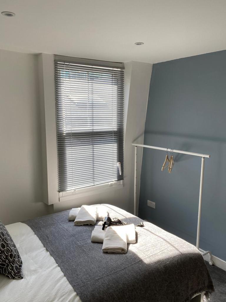 Homestay Comfy Private Bedrooms Near Euston, *