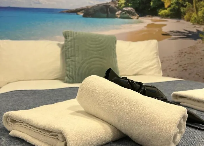 Comfy Private Bedrooms Near Euston, Central London